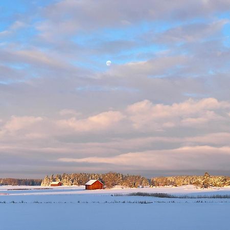 A Countryside Villa Close To Uppsala! 外观 照片